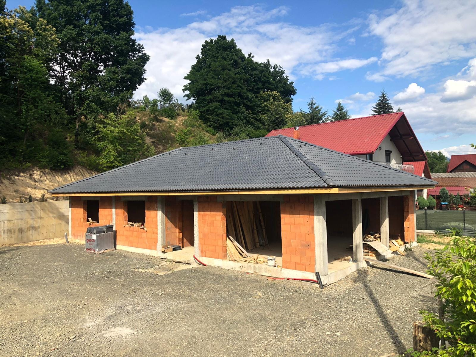 Tablă și țiglă metalică